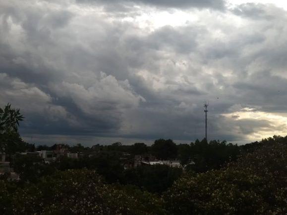 San Juan, bajo dos alertas meteorológicos: a las altas temperaturas se suman tormentas