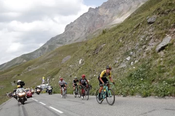 Roglic ganó en los Alpes, Froome conservó el liderato y Urán entró al podio