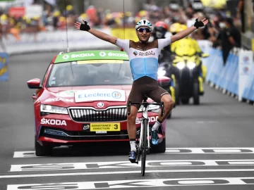 Nans Peters conquistó la primera etapa de alta montaña en el Tour de Francia