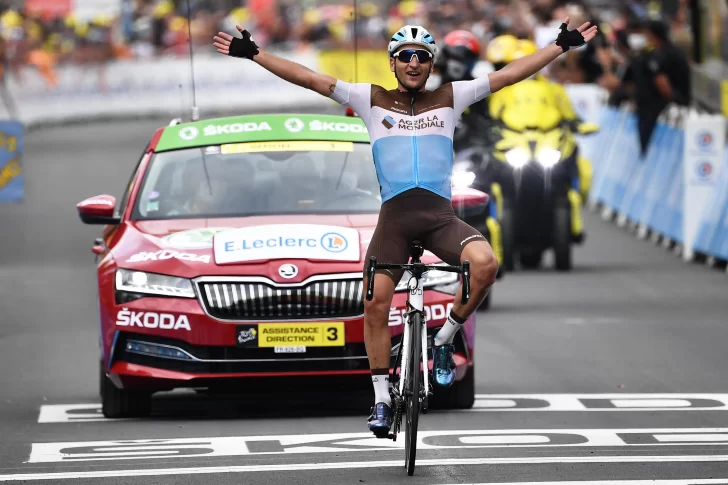 Nans Peters conquistó la primera etapa de alta montaña en el Tour de Francia