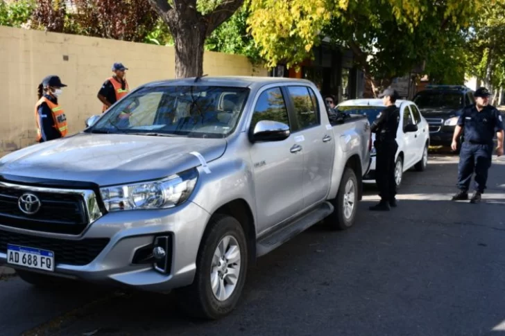 Fueron borrachos a sacar plata del cajero de la Central de Policía y quedaron detenidos