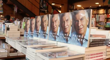 El libro de Macri encabeza las ventas ¿superó a “Sinceramente” de Cristina?