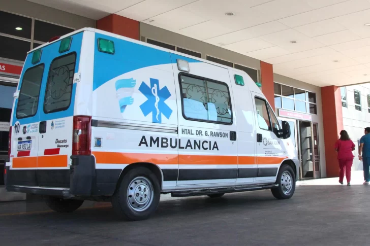 Llegó a su casa con un puntazo en el pecho y se desmayó antes de decir quién lo agredió