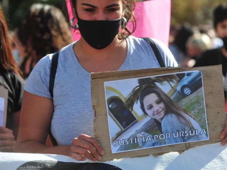 El presidente dijo que hay que ser “inflexibles” con los autores de los femicidios