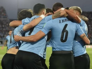 Uruguay le ganó a Venezuela y sueña con Qatar 2022