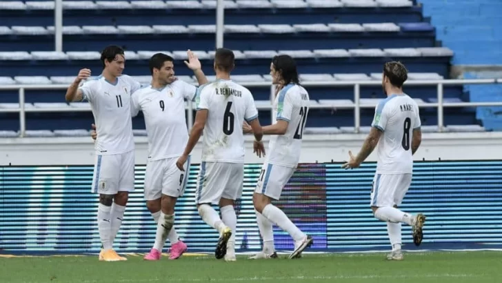 Con el regreso goleador de Cavani, Uruguay venció a Colombia