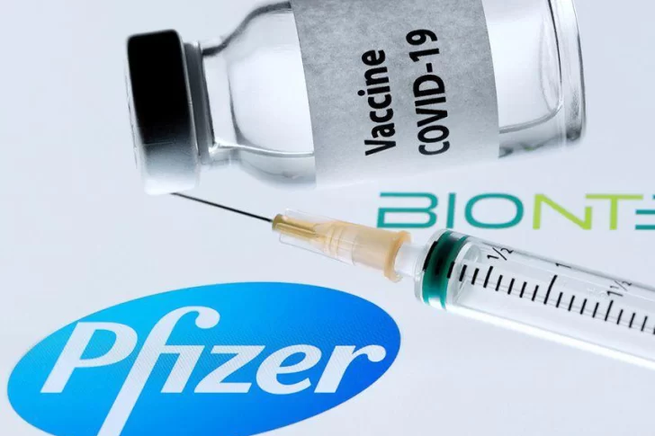 Fernández delinea un decreto para que lleguen vacunas de Pfizer, Moderna y Janssen