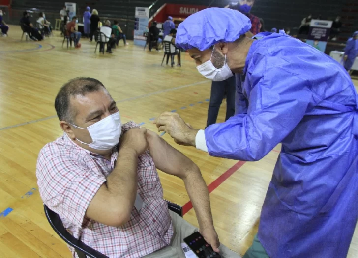 Los lugares y horarios de vacunación contra el coronavirus para este fin de semana