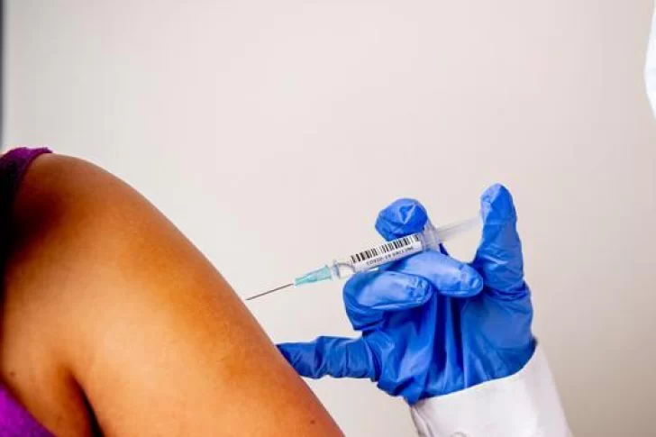 Suiza autorizó la vacunación con Moderna para menores de entre 12 y 17 años