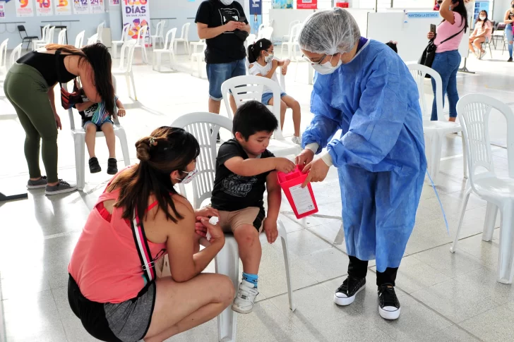 Anmat aprobó el uso de la vacuna Pfizer en niños de 5 a 11 años