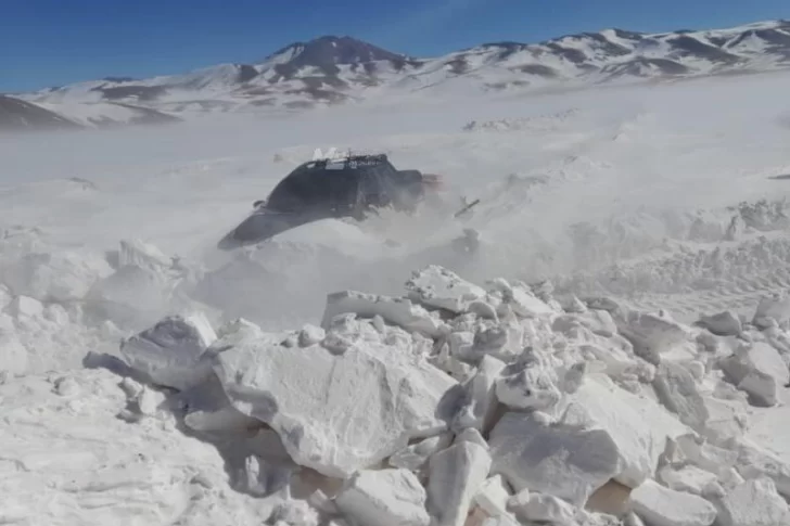 Una familia estuvo varada 4 días en la alta montaña y se salvó de milagro