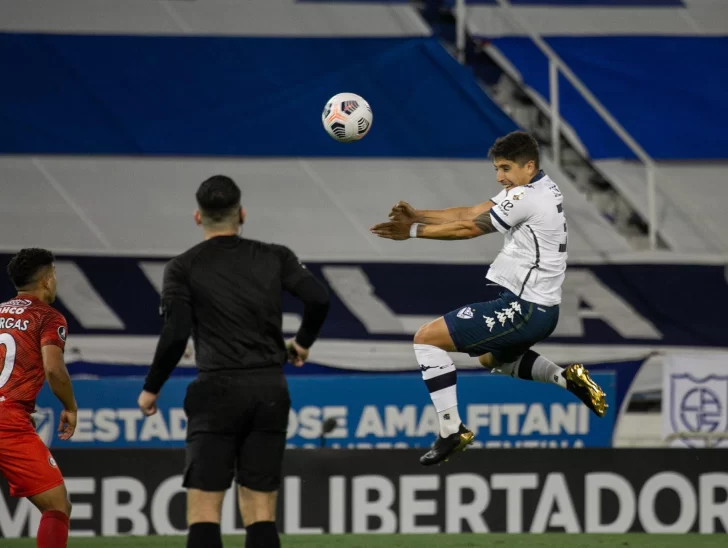 Vélez ganó y quedó muy cerca de clasificar a los octavos de final