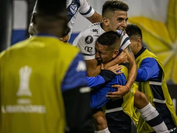 Vélez llegó al segundo puesto del Grupo G tras vencer a Liga de Quito