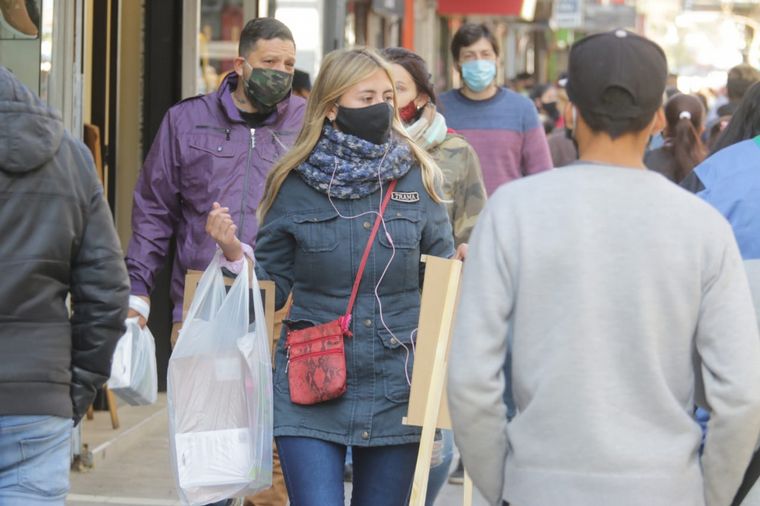 Las ventas minoristas cayeron 3,8% en diciembre y 11,6% a lo largo de 2019