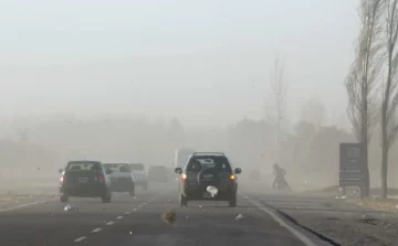 Alerta por viento Zonda en Cordillera y suspensión de clases en Iglesia