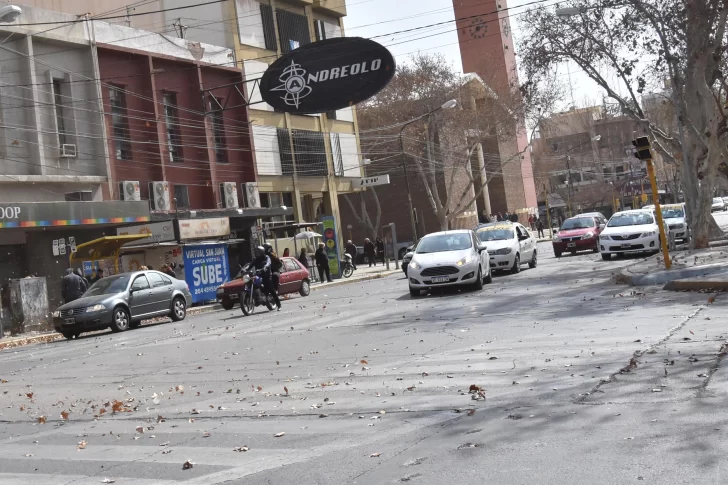 Continúa vigente el alerta por viento Zonda