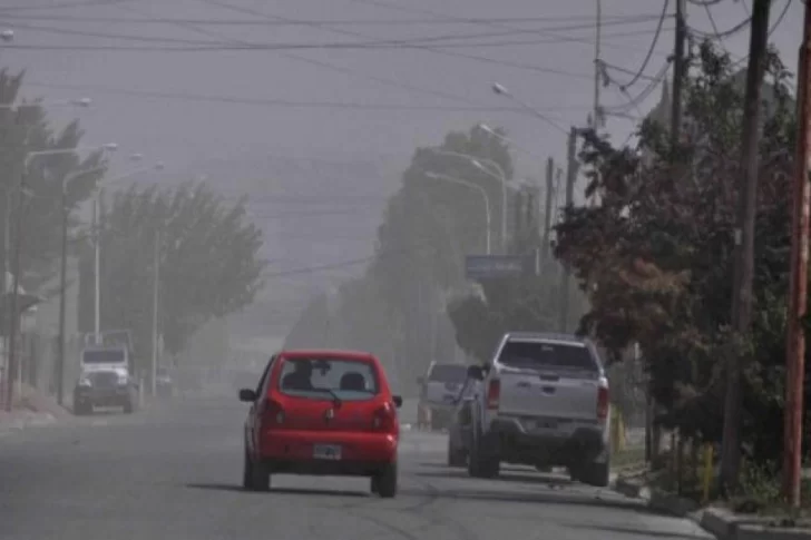 La primavera llega con alerta por viento Zonda: dónde y a qué hora