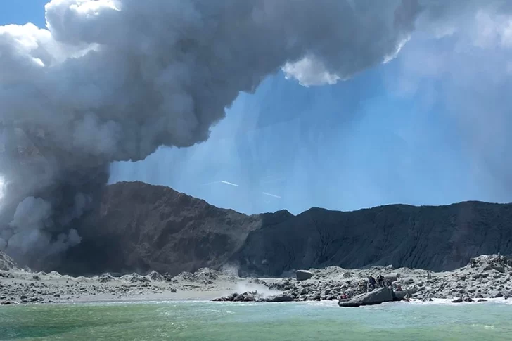 La erupción del volcán de La Palma cumple dos meses y sigue creciendo