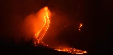 Alerta en Italia por la erupción del volcán Etna