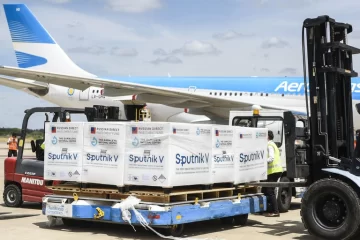 Esta noche partirá un nuevo vuelo a Rusia para traer más vacunas