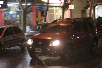 Hubo lluvias aisladas en distintos puntos de la provincia y sigue el alerta por tormentas fuertes