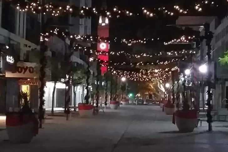 La Navidad llegó a  la nueva Peatonal