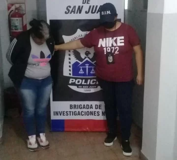 Entran a una casa, tiran una pared y se roban hasta el juego de comedor