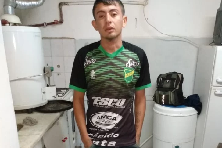 Caminaba de madrugada con un lavarropas y lo detuvieron: tiene un prontuario con 33 causas