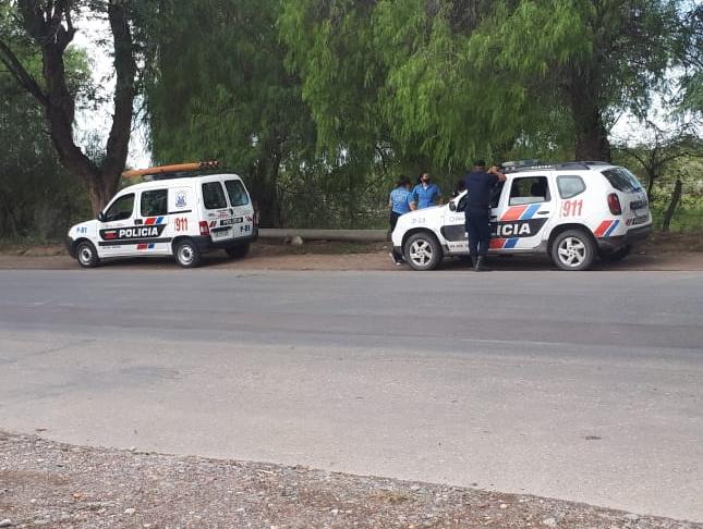 Cayó cuando intentaba robar en tres autos de efectivos penitenciarios frente al Penal