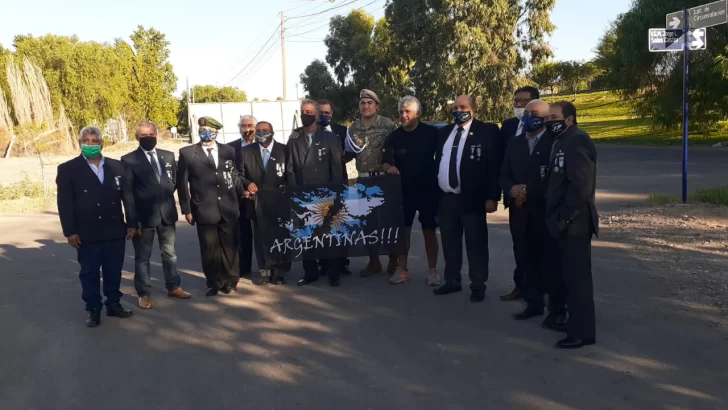 En un emotivo acto, el CEAS cambió el nombre de una calle en homenaje a un excombatiente