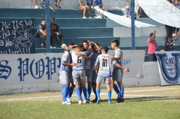 Unión continúa imbatible en el fútbol local, ganó y sigue líder