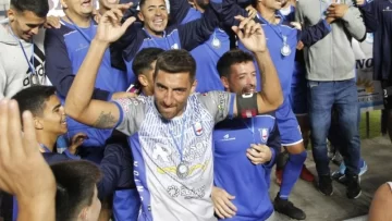 Reinoso se bancó todas: de jugar la B Local a festejar en la Copa