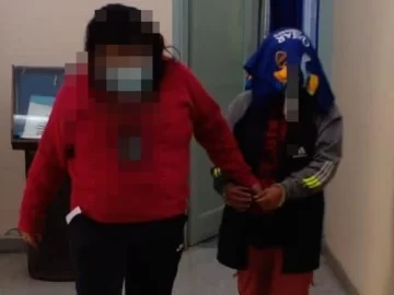 Apresan a una mechera y cae también su pareja por ofuscarse durante el allanamiento