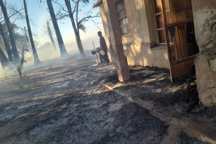 Zonda infernal: en 5 horas, bomberos debió sofocar al menos 24 incendios
