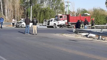 Dos hombres y una mujer murieron en un terrible accidente en la Ruta 40