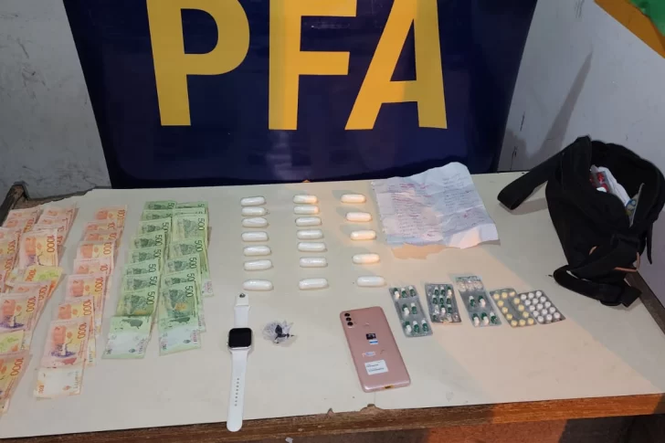 Cae pareja mendocina en el Control de San Carlos con 19 tizas de cocaína y pastillas