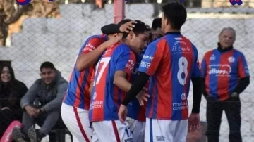 San Lorenzo de Ullum ganó y sigue arriba en la Zona 7