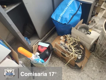 Cuatro mayores y un menor forzaron una puerta y vaciaron una casa de Chimbas