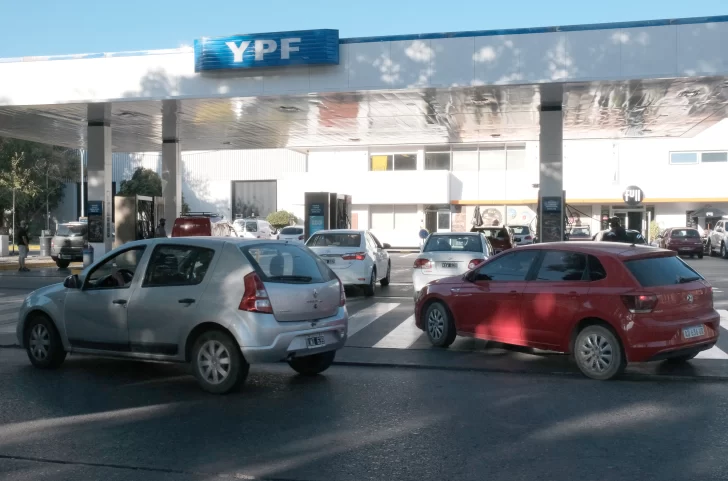 Dicen que hay sobreprecios en el gasoil, pero estacioneros lo niegan