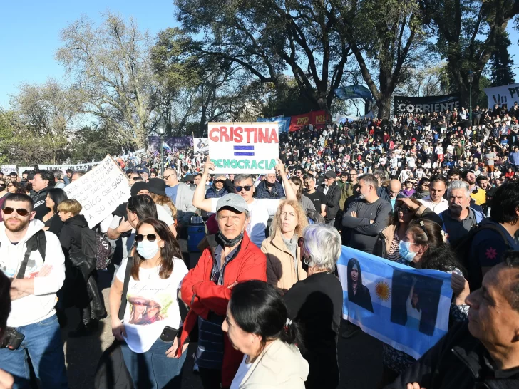 “El enemigo es tropa propia”: el polémico tuit del abogado de CFK