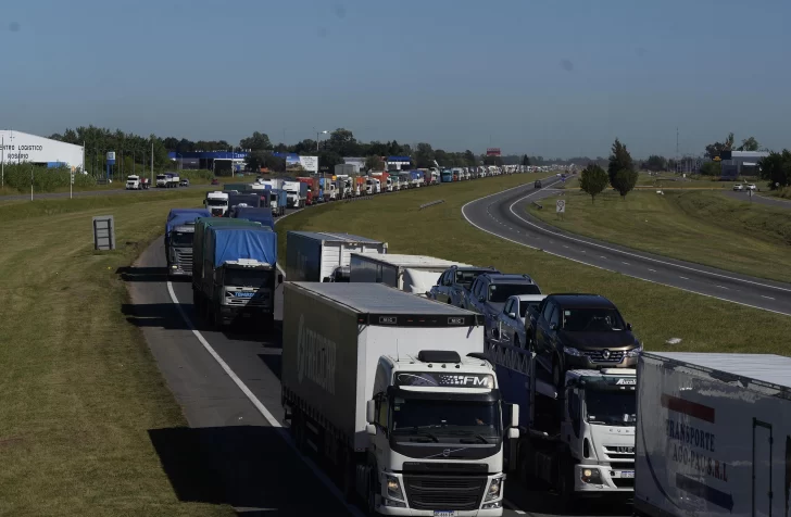 Alerta por protesta de camioneros