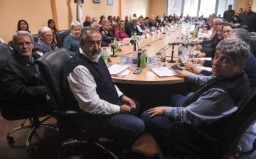 Se demora la reunión para el aumento del salario mínimo