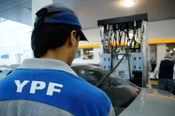 Doce días atrás YPF subió hasta $2,85 el litro; ahora bajó sólo 59 centavos