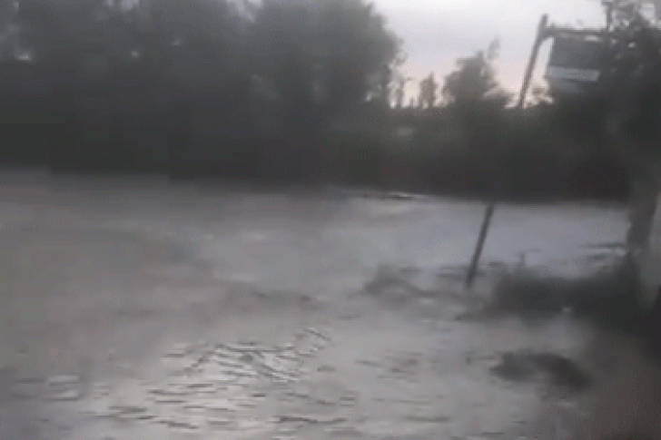 Creciente en Zonda y corte de ruta en Ullum por la lluvia