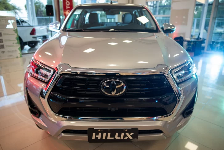 Señor González presentó la Nueva Hilux 2024: renovación, Tecnología y Liderazgo Continuo