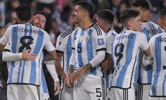 Argentina mantiene el liderazgo en el ranking de la FIFA y Brasil bajó al quinto puesto