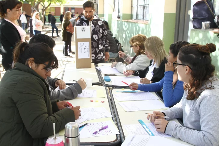 El voto en blanco tuvo campaña propia en la calle y en redes sociales