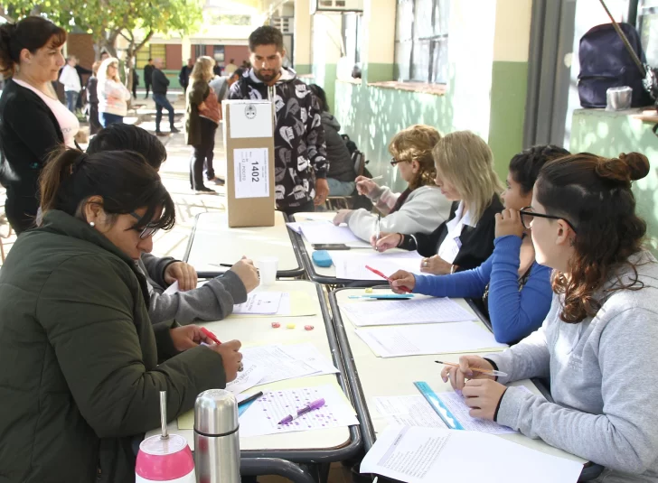 El voto en blanco tuvo campaña propia en la calle y en redes sociales