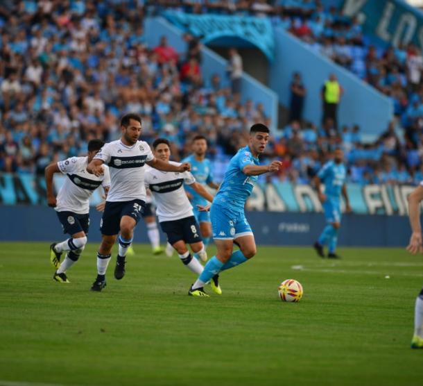 Belgrano le ganó a Gimnasia y mandó a la zona de descenso a San Martín