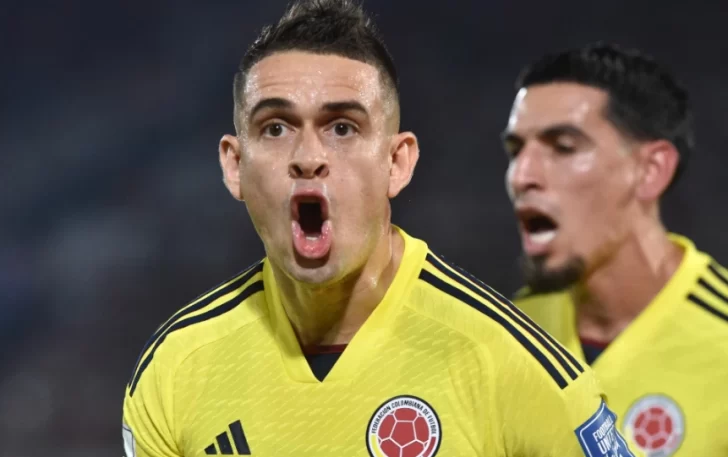 En un choque de selecciones con técnicos argentinos, Colombia derrotó 1-0 a Paraguay
